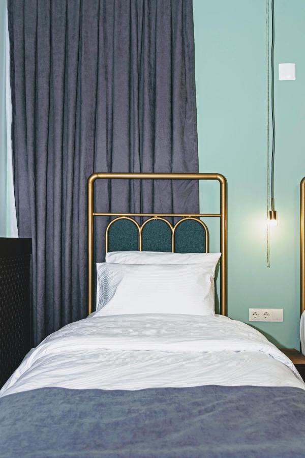 Paliani Hotel Местия Екстериор снимка