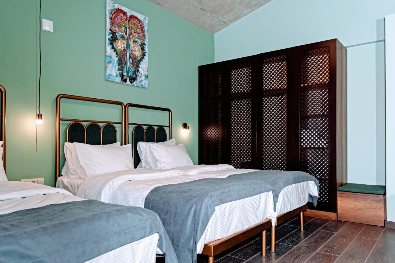 Paliani Hotel Местия Екстериор снимка