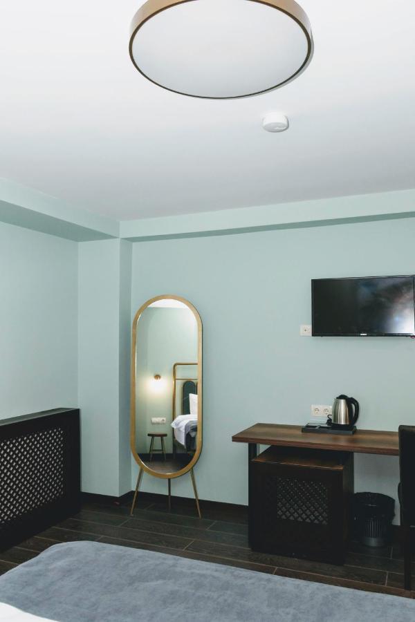 Paliani Hotel Местия Екстериор снимка