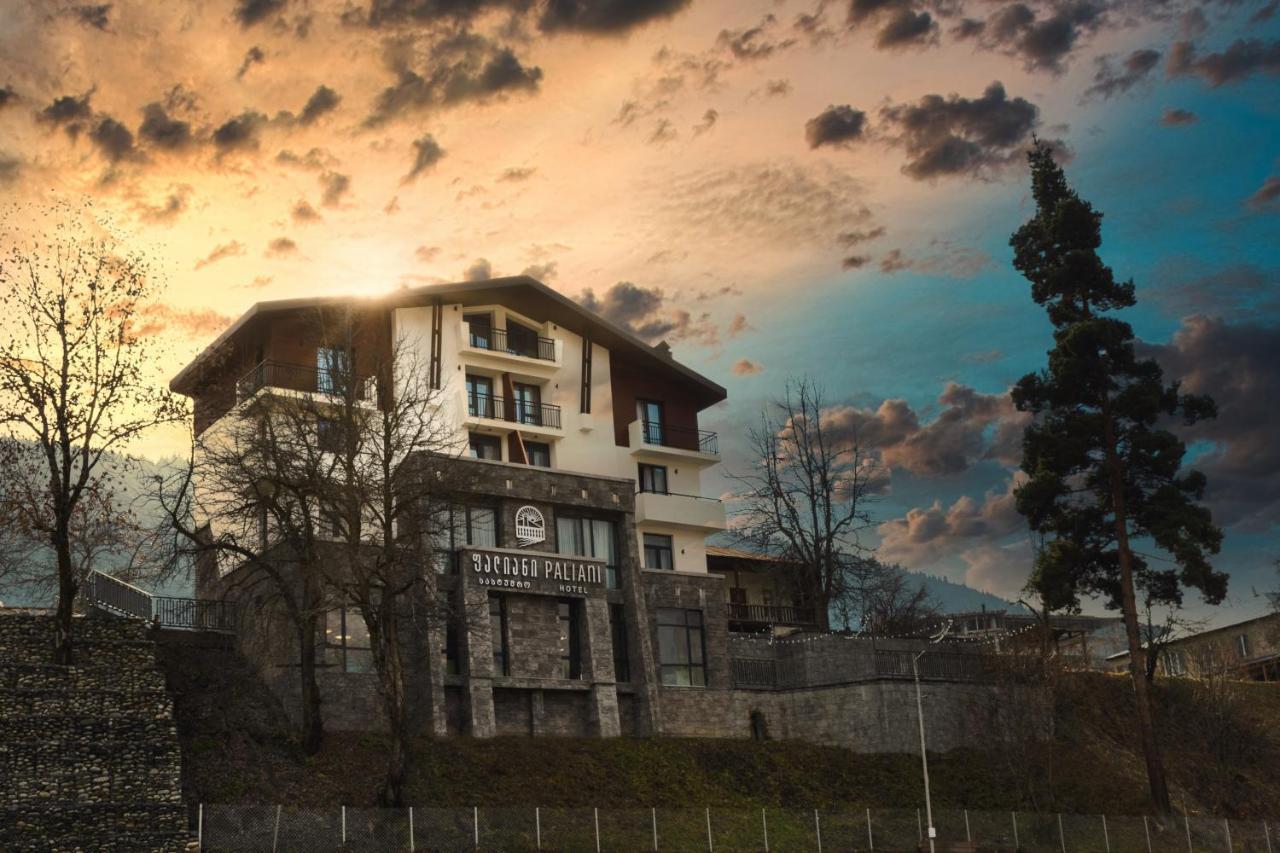 Paliani Hotel Местия Екстериор снимка